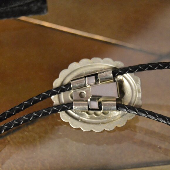 Vintage Navajo Sterling Silver Bolo Tie - Picture 5 of 6